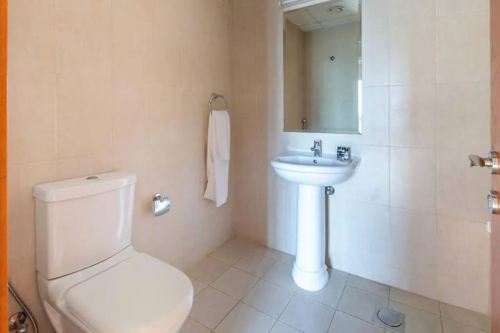 Frank Porter - Suburbia Apartment Dubai